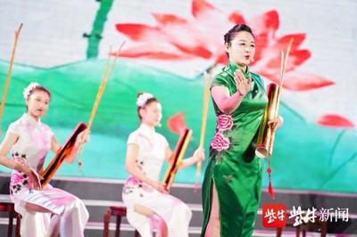 讓非遺“活”起來(lái)！鹽城非遺購(gòu)物節(jié)東臺(tái)西溪盛大開(kāi)啟，麥秸畫綻放時(shí)代光彩