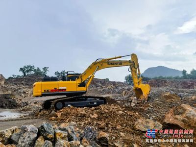 山推挖掘機(jī)亮相泰國(guó)市場(chǎng)，硬核裝備助力礦山施工新變革